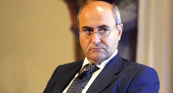 Parliamentary Secretary José Herrera comes to the rescue (Photo: Times of Malta)